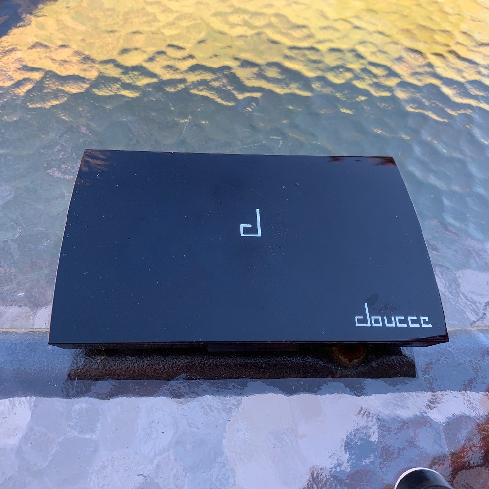 Doucce Eyeshadow Palette